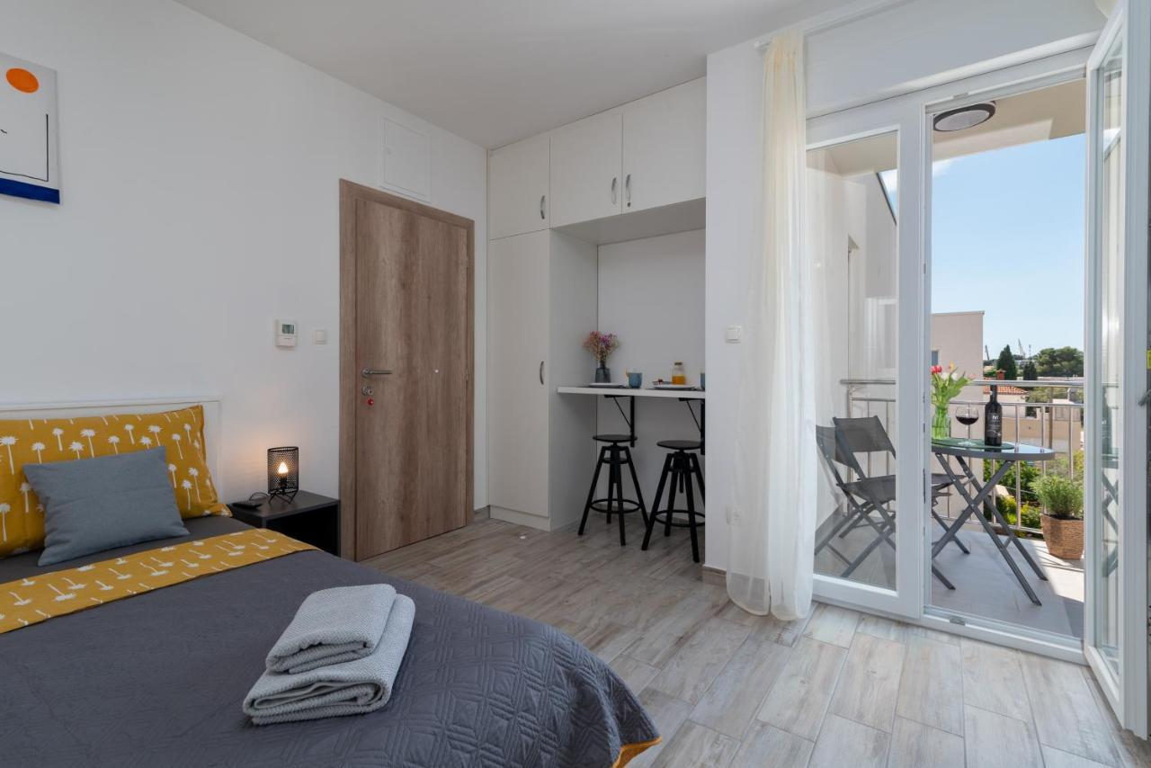 Apartmani Luce Трогир Екстериор снимка