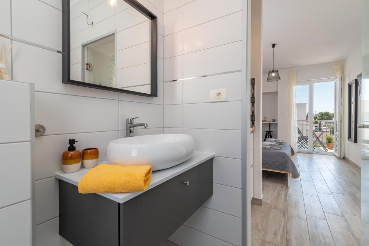 Apartmani Luce Трогир Екстериор снимка