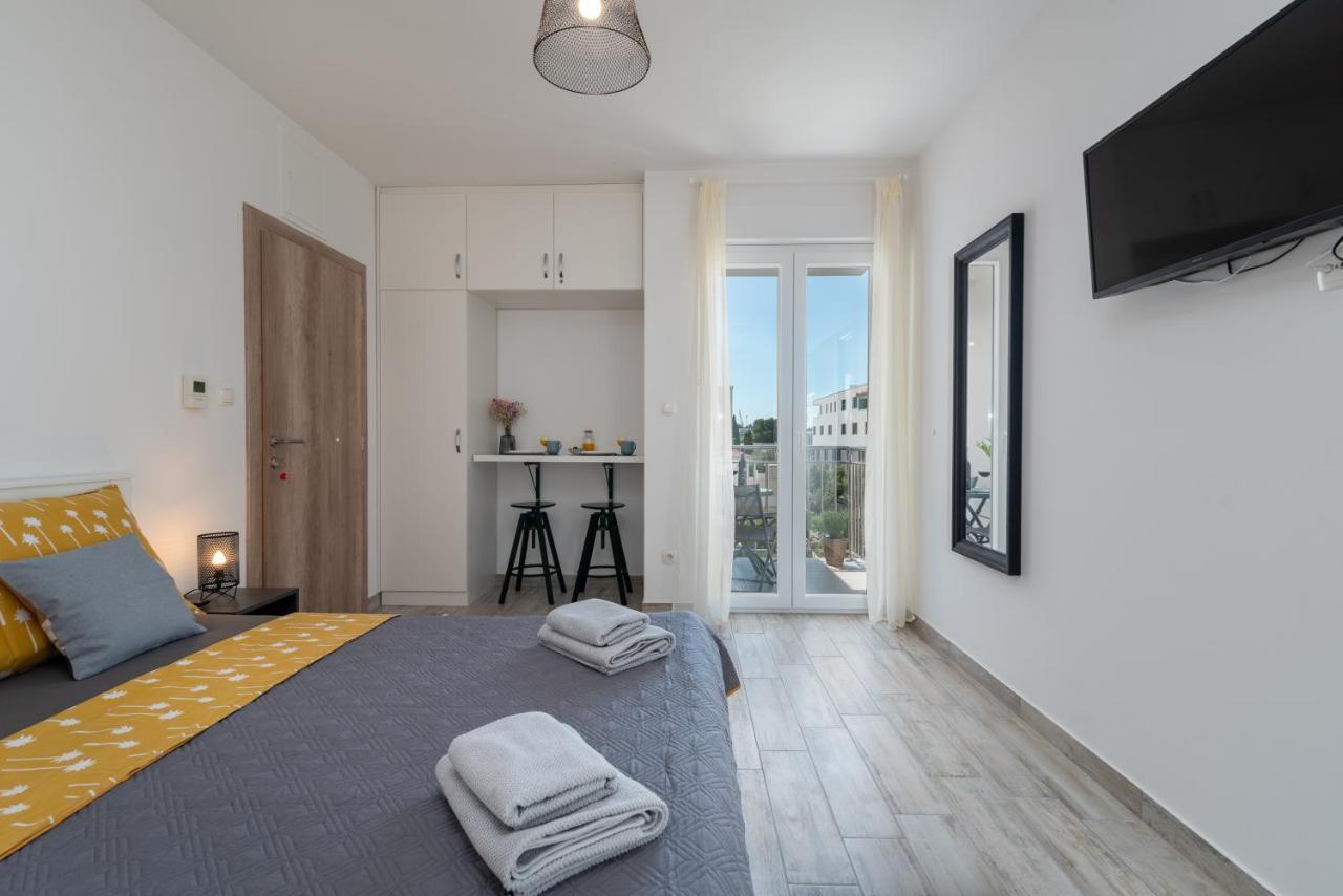 Apartmani Luce Трогир Екстериор снимка