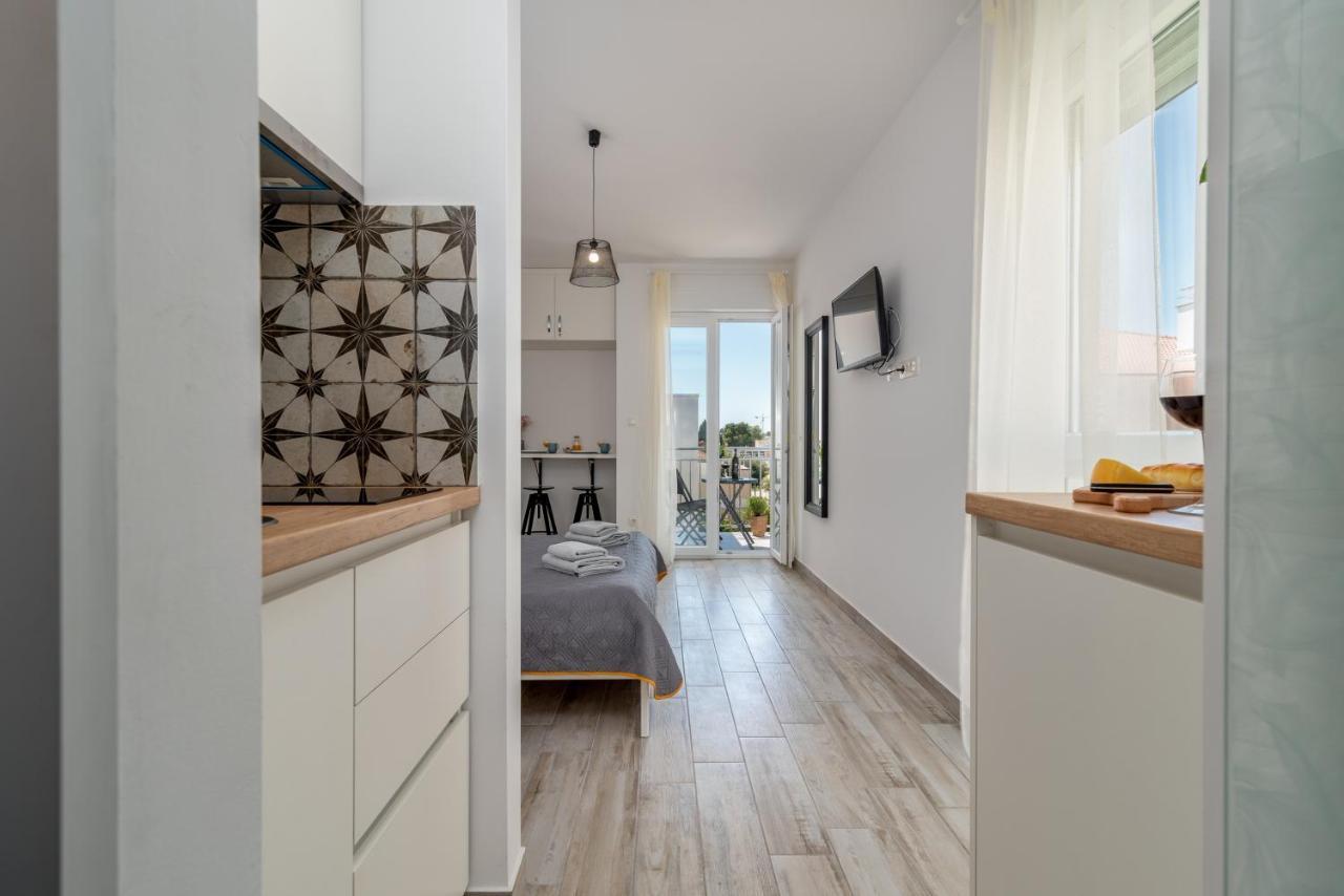 Apartmani Luce Трогир Екстериор снимка