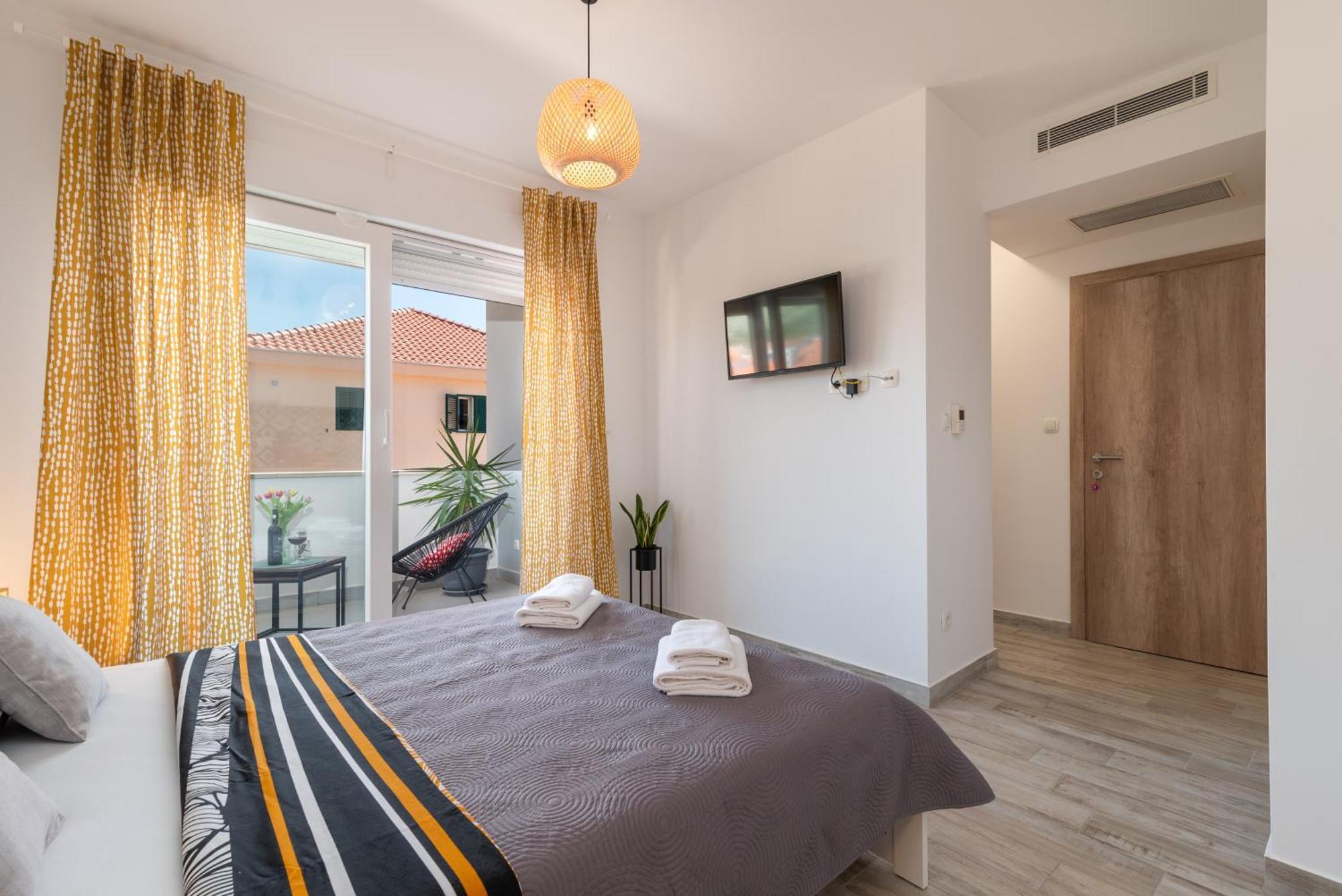 Apartmani Luce Трогир Екстериор снимка